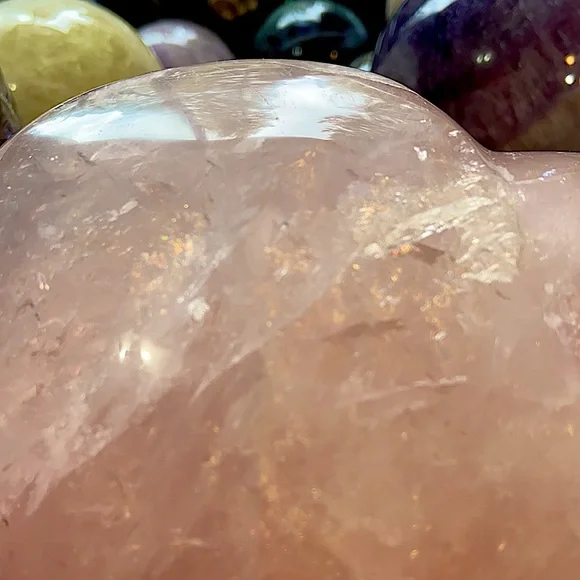 Huge Rose Quartz Crystal Heart Carving With Flash And Rainbows! - Picture 8 of 12